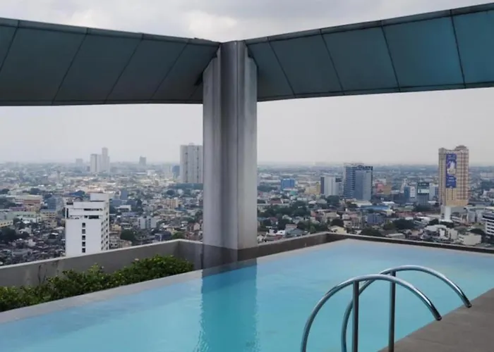 アパートホテル Deluxe One Bedroom By Christine Infront Of Trinoma Mall