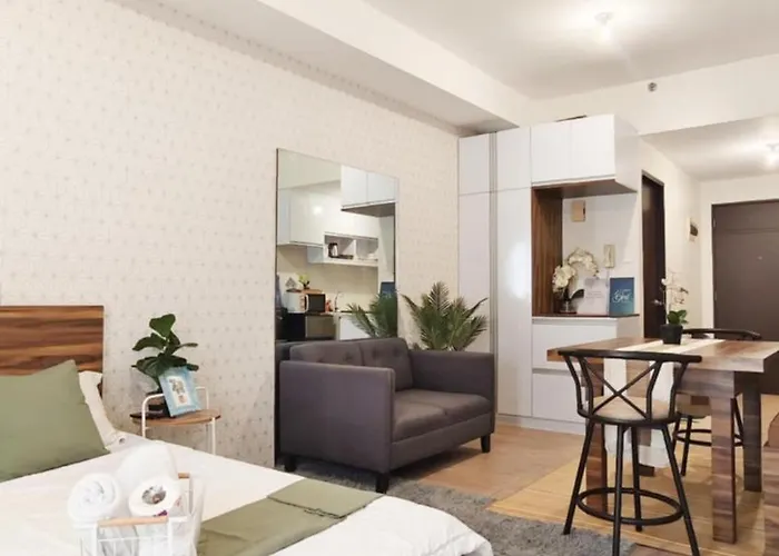 Deluxe One Bedroom By Christine Infront Of Trinoma Mall 3*