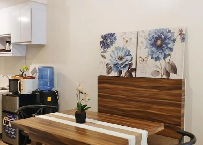 Deluxe One Bedroom By Christine Infront Of Trinoma Mall アパートホテル