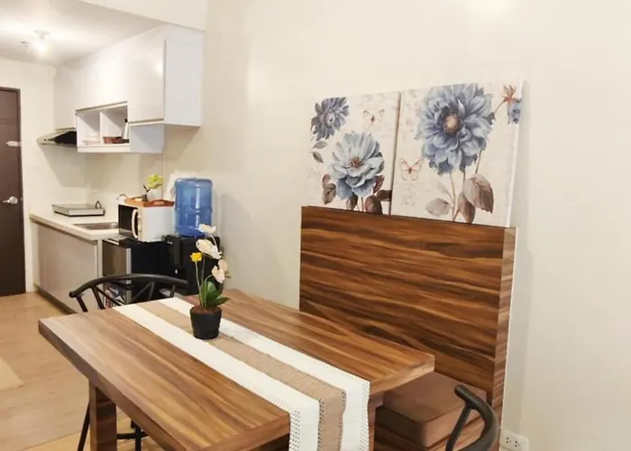 Deluxe One Bedroom By Christine Infront Of Trinoma Mall アパートホテル