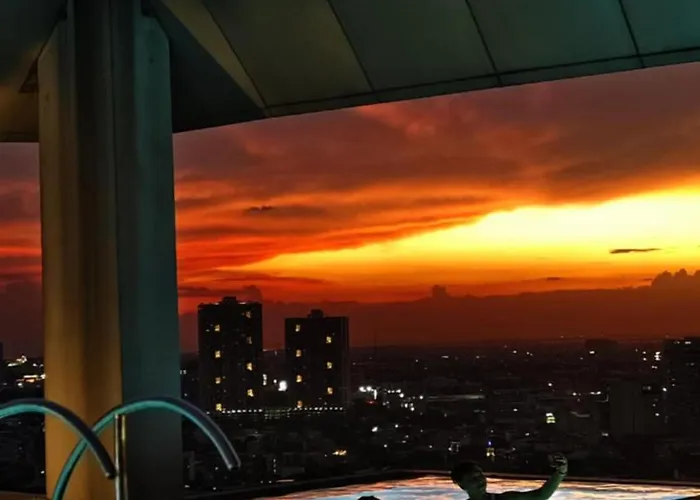 Deluxe One Bedroom By Christine Infront Of Trinoma Mall アパートホテル 3*