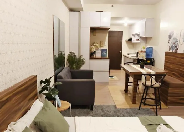 Deluxe One Bedroom By Christine Infront Of Trinoma Mall